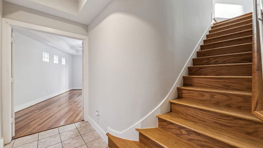 Houston 3-story, 3-bed 9710 Riddlewood Lane-idx