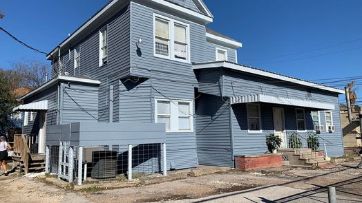 Houston 2-story, 18-bed 2103 Hardy Street-idx