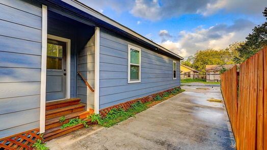 Houston 1-story, 3-bed 3917 Falls Street-idx