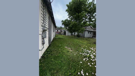 Houston 1-story, 2-bed 2124 Staples Street-idx