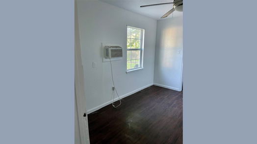 Houston 1-story, 3-bed 2117 Russell Street-idx