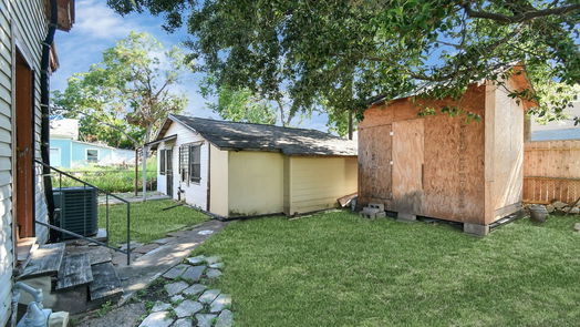 Houston 1-story, 3-bed 1917 Elysian Street-idx