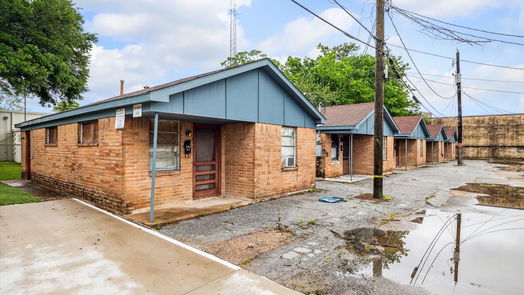 Houston 1-story, 2-bed 5714 Pickfair Street-idx