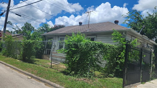 Houston 1-story, 2-bed 2402 Lee Street-idx