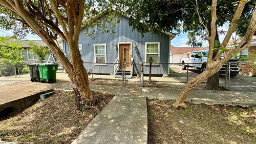 Houston 1-story, 3-bed 4513 Salina Street-idx