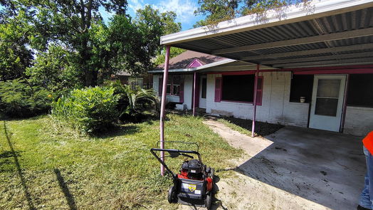 Houston 1-story, 2-bed 4219 Woolworth Street-idx