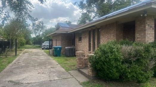 Houston 1-story, 2-bed 4209 Pickfair Street-idx