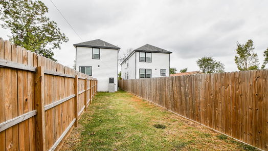 Houston 2-story, 6-bed 4112 Majestic Street-idx