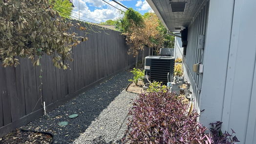 Houston 1-story, 3-bed 4731 Ingersoll Street-idx