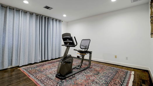 Houston 3-story, 4-bed 3104 Alabama Court-idx