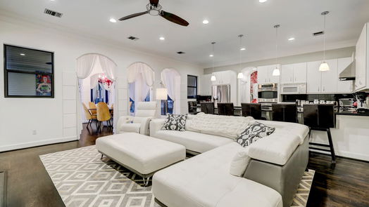 Houston 3-story, 4-bed 3104 Alabama Court-idx