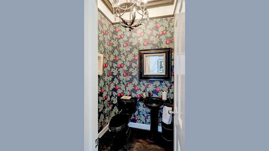 Houston 3-story, 4-bed 3104 Alabama Court-idx