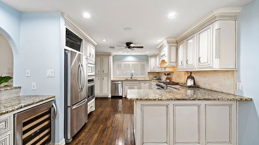 Houston 1-story, 3-bed 4734 Devon Street-idx
