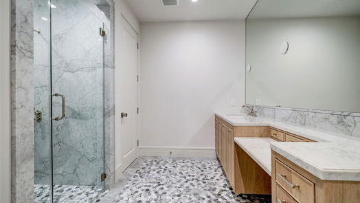 Houston 3-story, 5-bed 3424 Overbrook Lane-idx