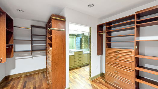 Houston null-story, 2-bed 49 Briar Hollow Lane 1901-idx