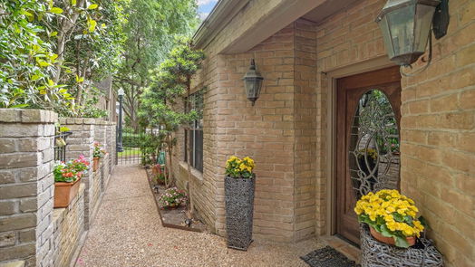 Houston 1-story, 2-bed 2727 Essex Terrace-idx