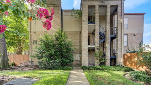 Houston 1-story, 1-bed 4633 Wild Indigo Street 528-idx