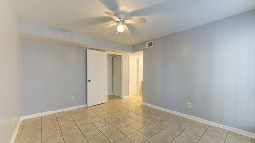Houston 1-story, 1-bed 4633 Wild Indigo Street 528-idx