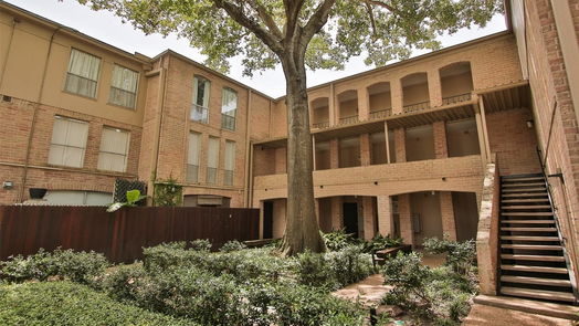 Houston 1-story, 1-bed 4641 Wild Indigo Street 444-idx