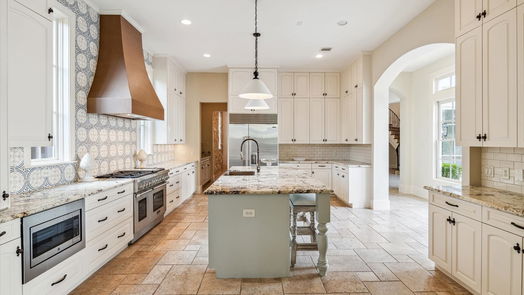 Houston 2-story, 5-bed 4711 Devon Street-idx