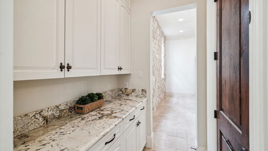Houston 2-story, 5-bed 4711 Devon Street-idx