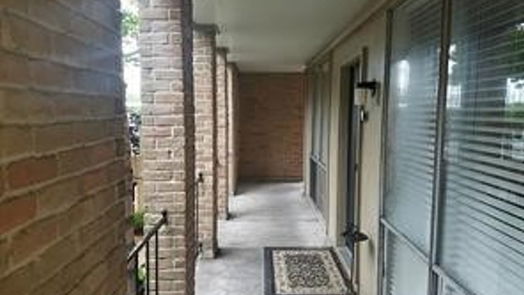 Houston 1-story, 1-bed 4635 Wild Indigo Street 502-idx