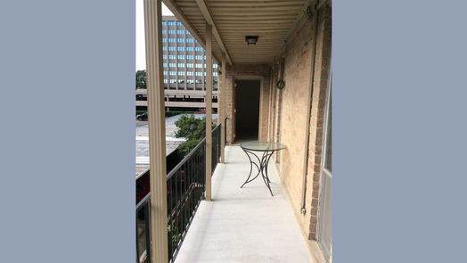 Houston 1-story, 2-bed 4633 Wild Indigo Street 530-idx