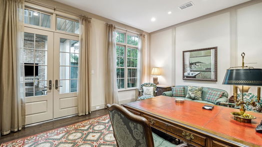 Houston 3-story, 4-bed 64 Audubon Hollow Lane-idx