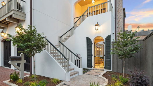 Houston 3-story, 3-bed 56 Audubon Hollow Lane-idx