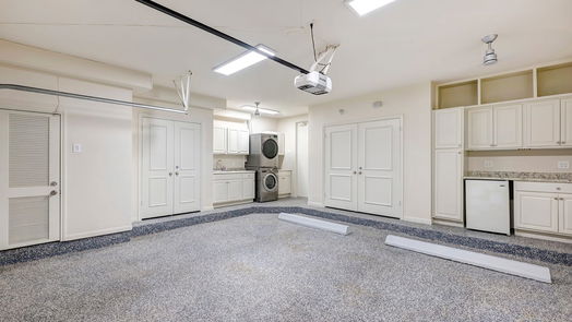 Houston 2-story, 3-bed 10 S Briar Hollow Lane 49-idx