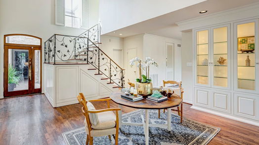 Houston 2-story, 3-bed 10 S Briar Hollow Lane 49-idx