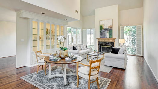 Houston 2-story, 3-bed 10 S Briar Hollow Lane 49-idx