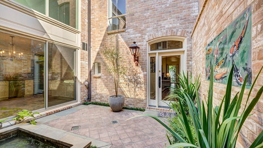 Houston 2-story, 3-bed 10 S Briar Hollow Lane 49-idx