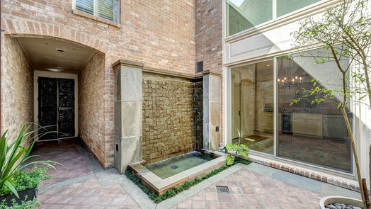 Houston 2-story, 3-bed 10 S Briar Hollow Lane 49-idx