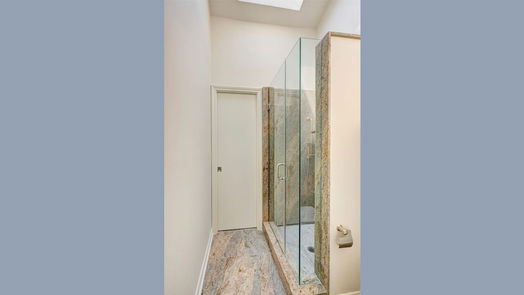 Houston 2-story, 3-bed 10 S Briar Hollow Lane 49-idx