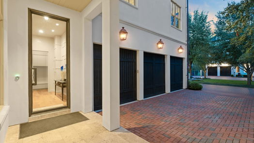 Houston 3-story, 3-bed 84 Audubon Hollow Lane-idx