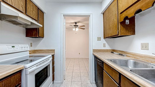 Houston null-story, 1-bed 4627 Wild Indigo Street 592-idx