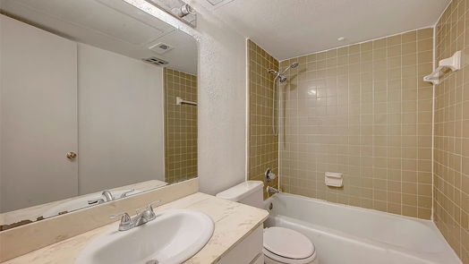 Houston null-story, 1-bed 4627 Wild Indigo Street 592-idx