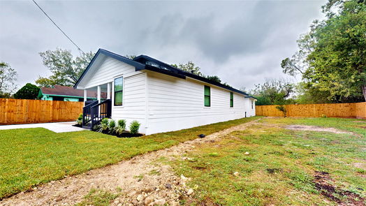 Houston 1-story, 4-bed 8118 Filltop Street-idx