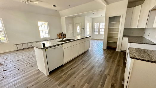 Houston 1-story, 3-bed 8034 Linda Vista Road-idx