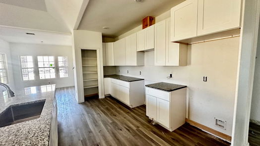 Houston 1-story, 3-bed 8034 Linda Vista Road-idx