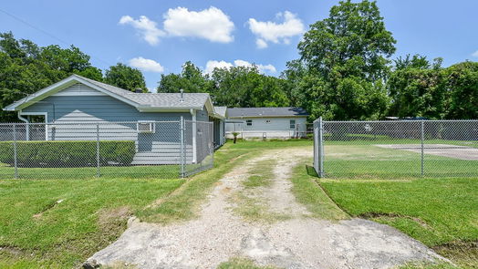 Houston 1-story, 3-bed 7502 Fawnridge Drive-idx