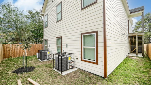 Houston 2-story, 3-bed 7709 St Louis Street-idx