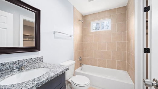 Houston 2-story, 6-bed 8224 Crestview Drive A and B-idx