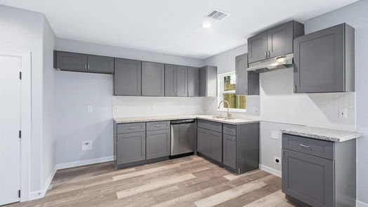 Houston 2-story, 6-bed 8224 Crestview Drive A and B-idx