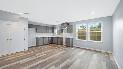 Houston 2-story, 6-bed 8224 Crestview Drive A and B-idx