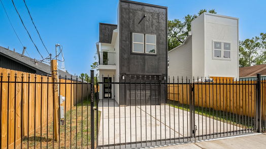 Houston 2-story, 3-bed 7305 WKnoll ST Street-idx