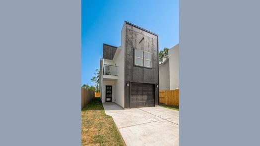 Houston 2-story, 3-bed 7305 WKnoll ST Street-idx