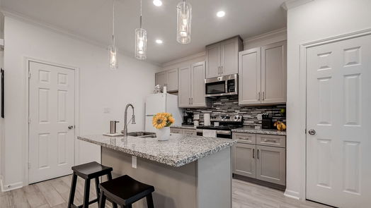 Houston null-story, 6-bed 7980 Ethel Street A/B-idx