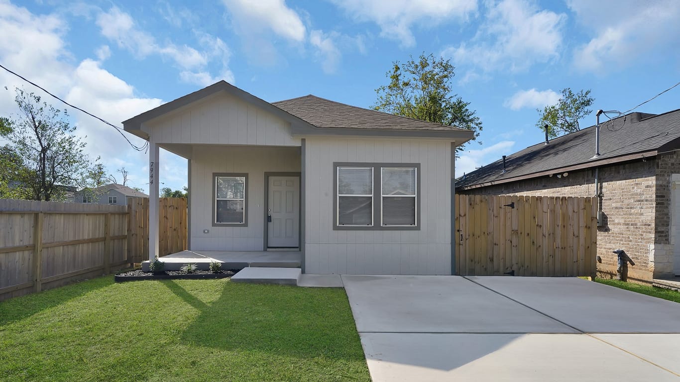 Houston 1-story, 3-bed 7944 Betty Boop Street-idx